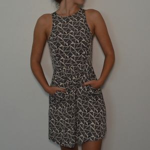 Triangle dress with pockets